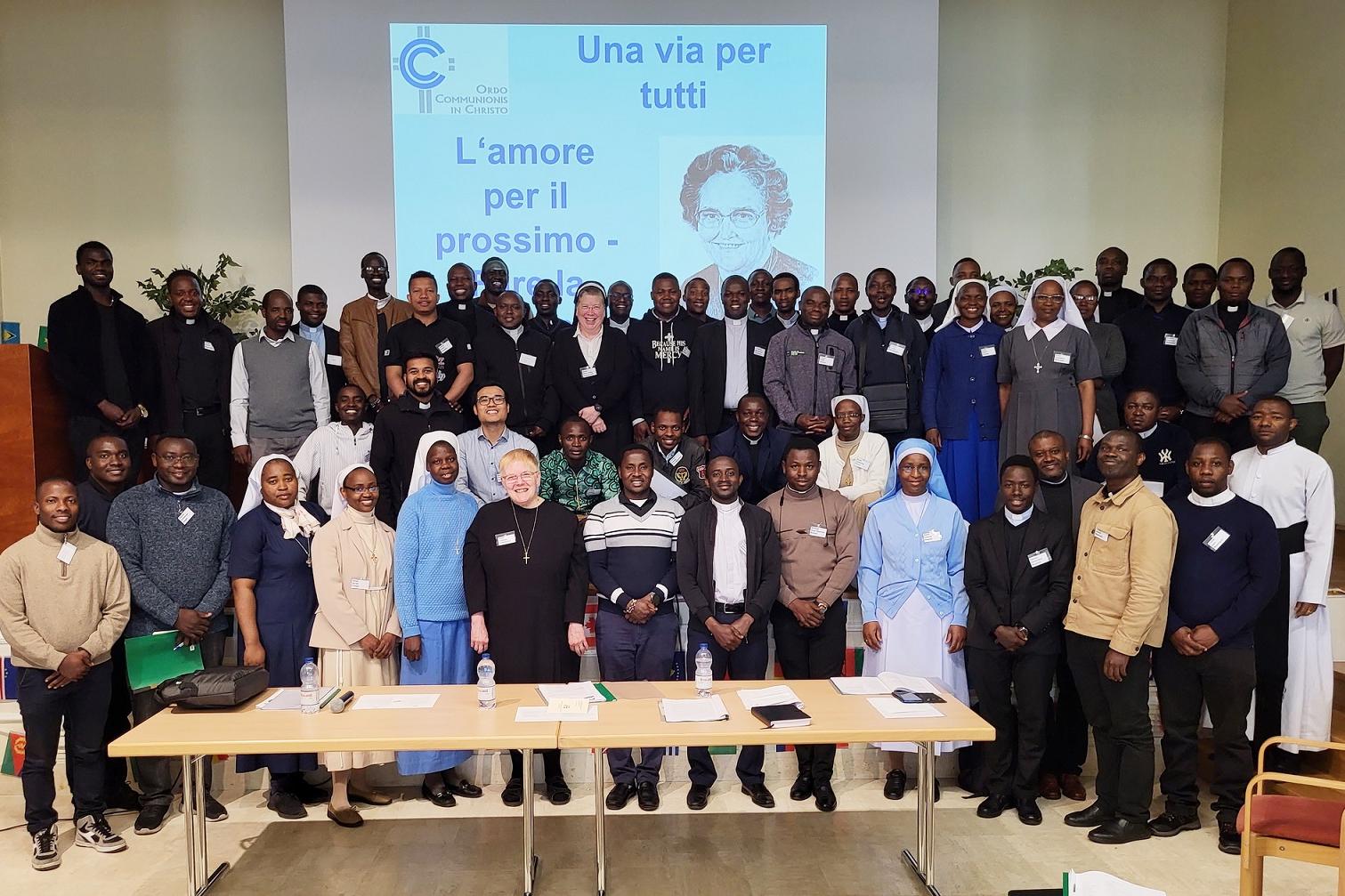 70 Teilnehmer/innen aus 24 Nationen wurden am 4. Mai beim Internationalen Communio-Treffen am Collegio Urbano in Rom registriert.